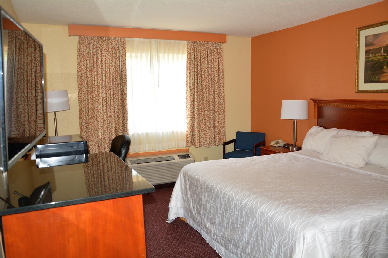 โคลัมบัส แกรนด์ โฮเต็ล แอนด์ แบงเคว็ต เซ็นเตอร์ Hotel ภายนอก รูปภาพ